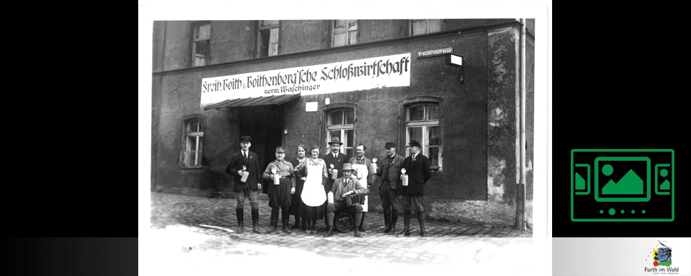 das slideshow-Fenster für 'furth.de' anzeigen ...
Mit wenigen historischen Impressionen blicken wir auf die Drachenstich Stadt Furth im Wald.