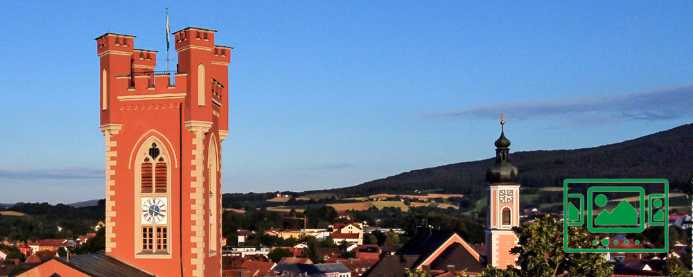 das slideshow-Fenster für 'furth.de' anzeigen ...
Impressionen -2- aus der Drachenstich Stadt Furth im Wald und ihrer reizvollen Umgebung.